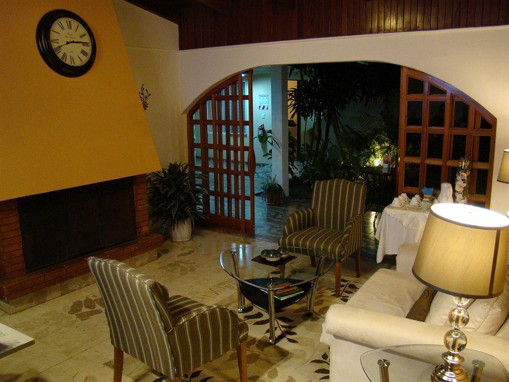 Hotel Portal Colonial Сан Хосе Екстериор снимка