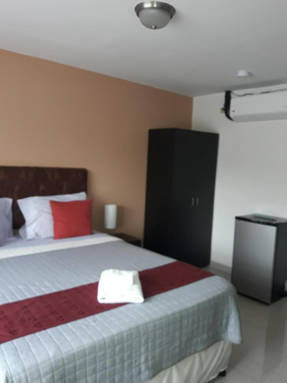 Hotel Portal Colonial Сан Хосе Екстериор снимка