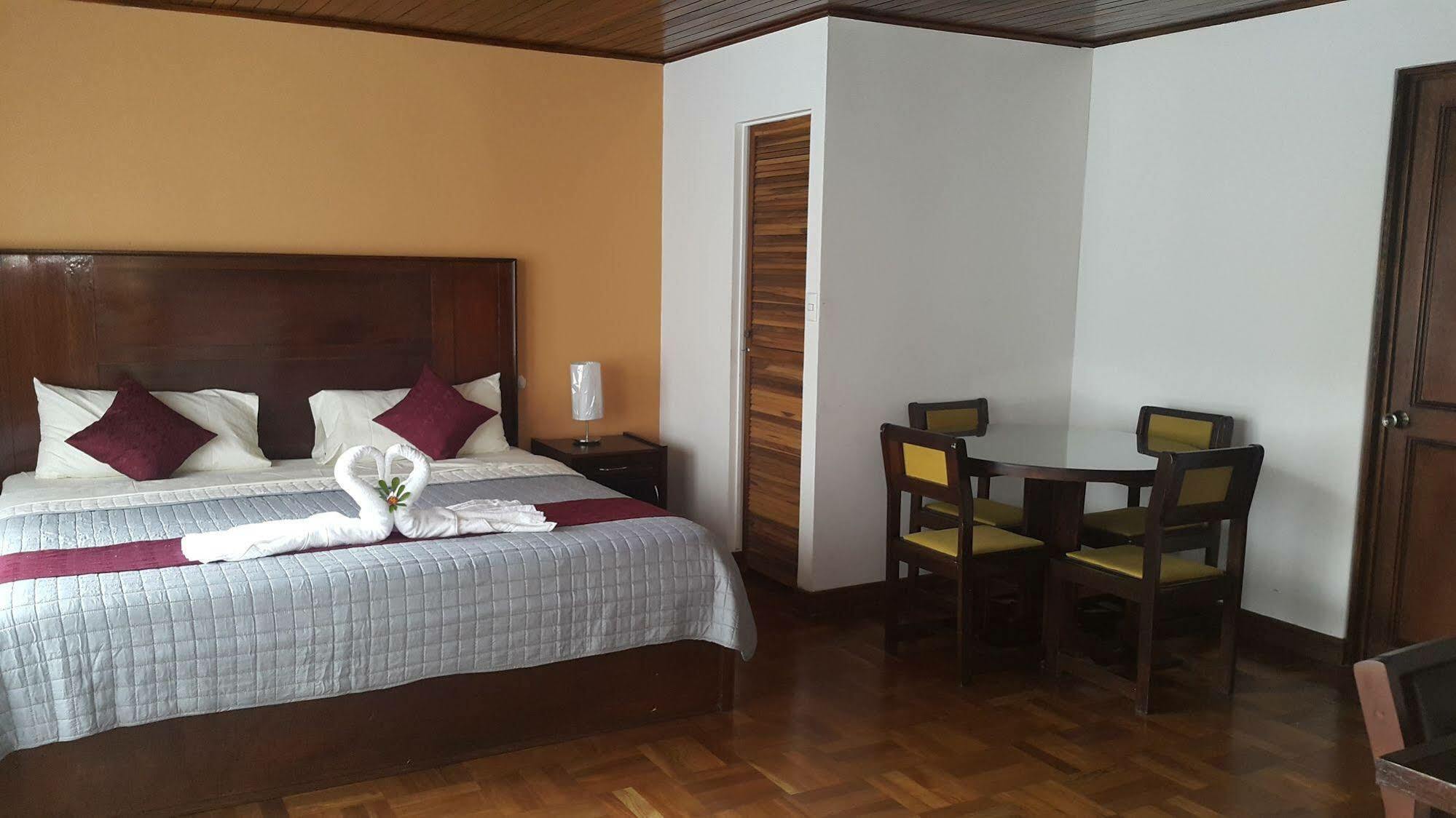 Hotel Portal Colonial Сан Хосе Екстериор снимка