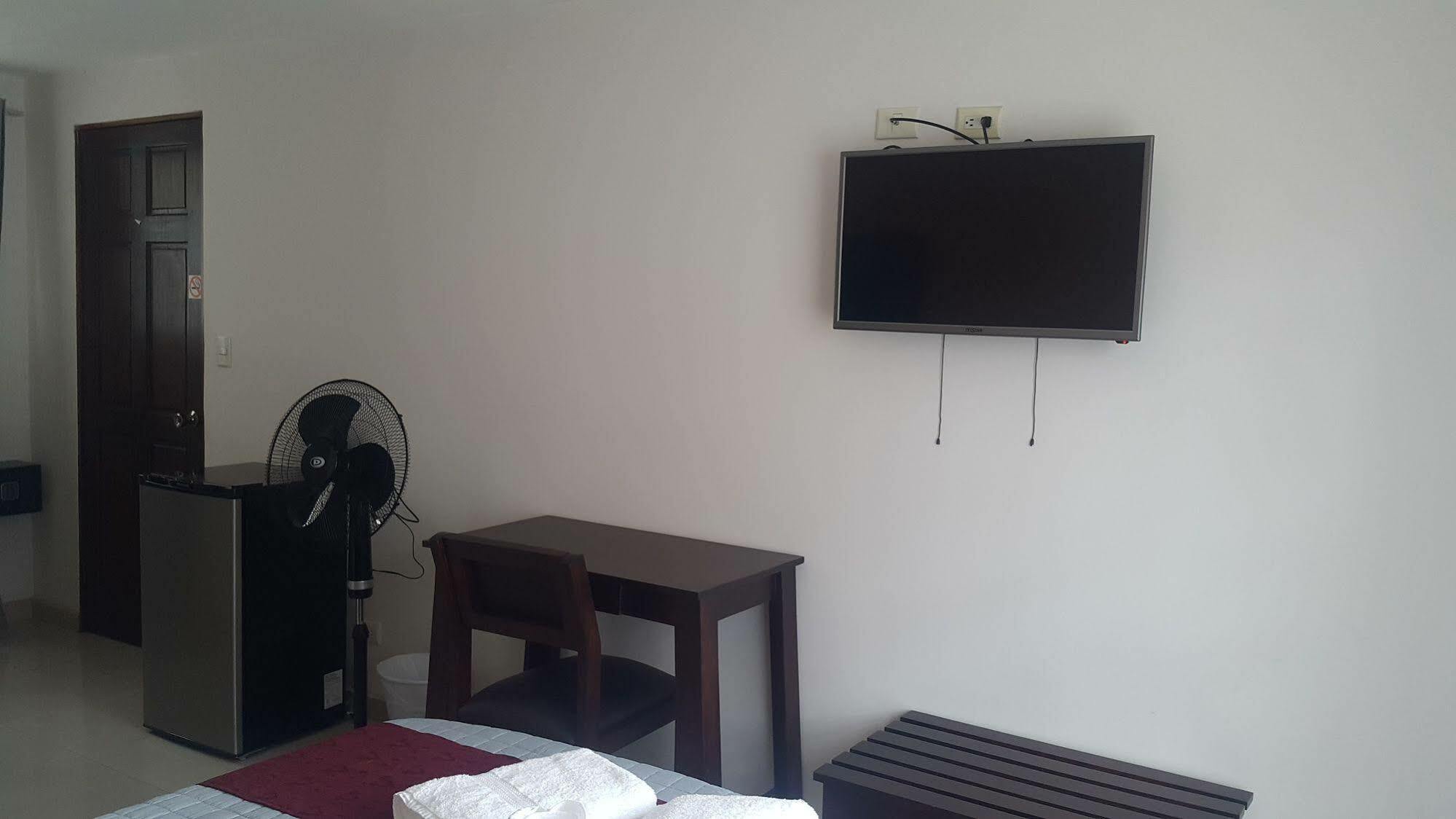 Hotel Portal Colonial Сан Хосе Екстериор снимка